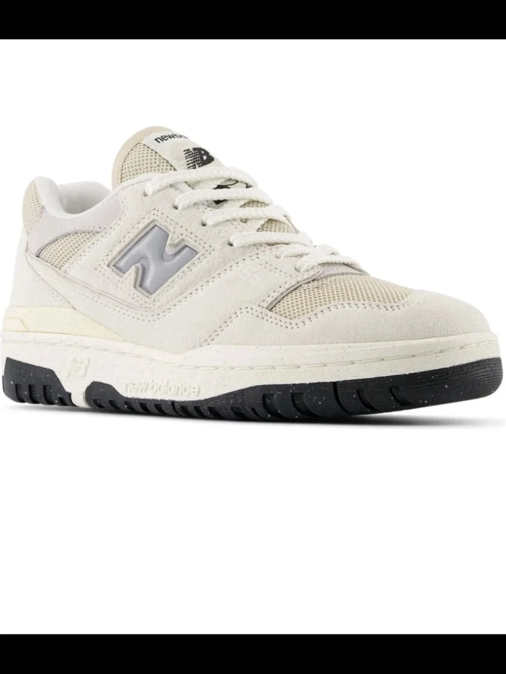 New Balance Men’s Cream and Black Retro Court Sneakers